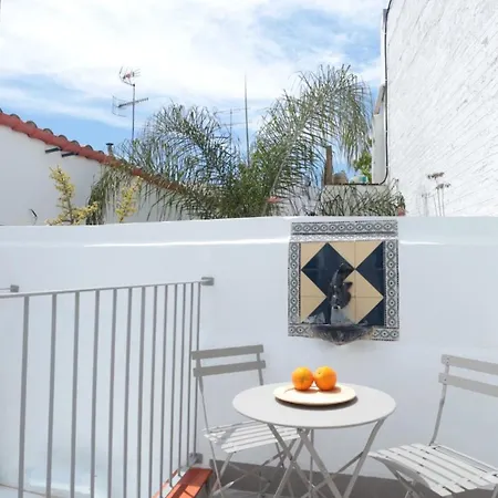 Charming Casa In Centre & Minutes To Sitges
