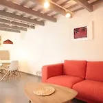 Tatil Evi Charming Casa In Centre & Minutes To