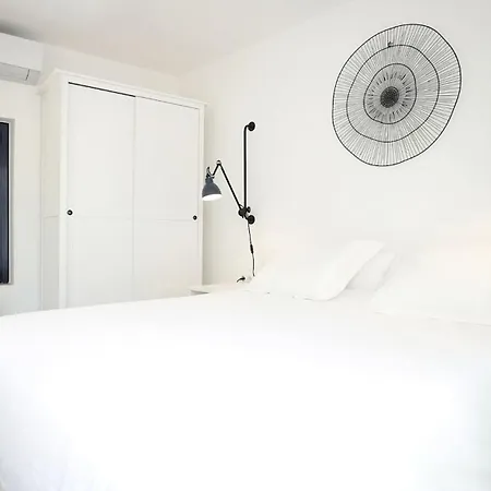 Charming Casa In Centre & Minutes To Holiday home *