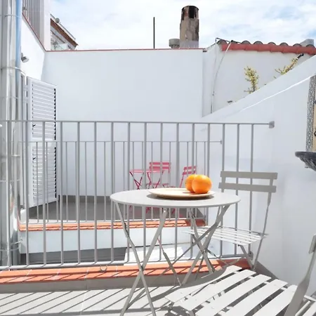 Charming Casa In Centre & Minutes To Casa de Férias