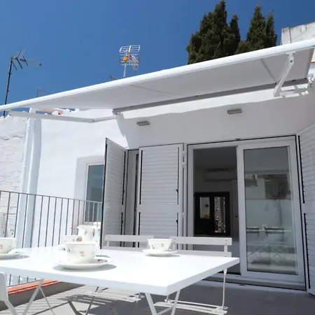 Charming Casa In Centre & Minutes To Holiday home *