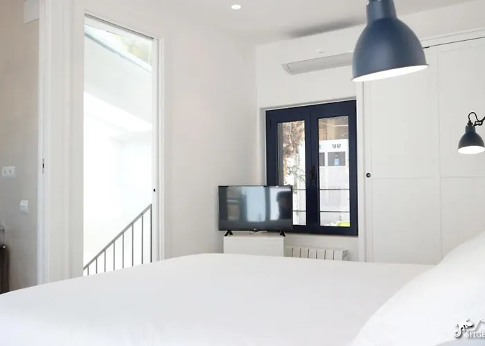 Charming Casa In Centre & Minutes To * Сиджес