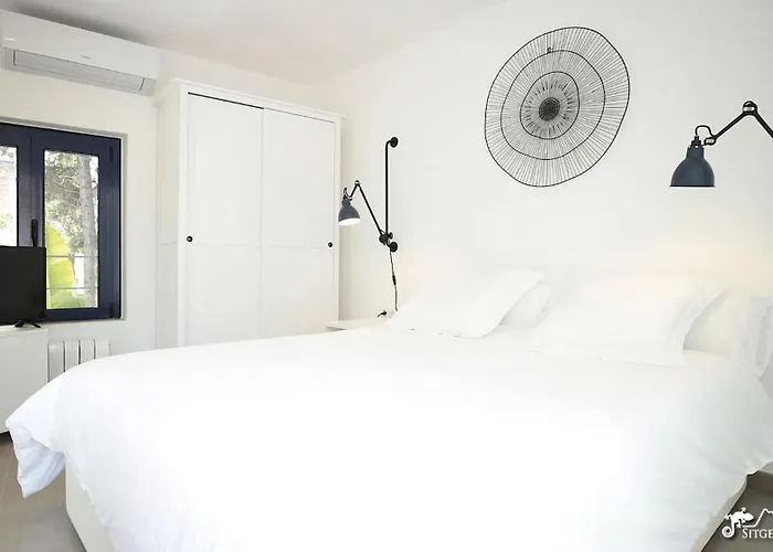 Charming Casa In Centre & Minutes To Сasa de vacaciones *